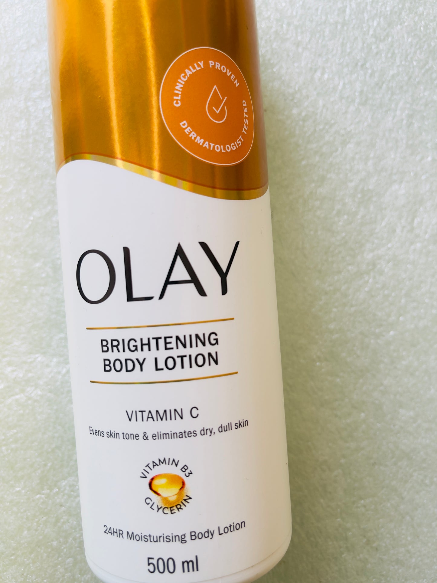 Lait Corporel Olay Vitamin C – Éclat, Unification & Hydratation